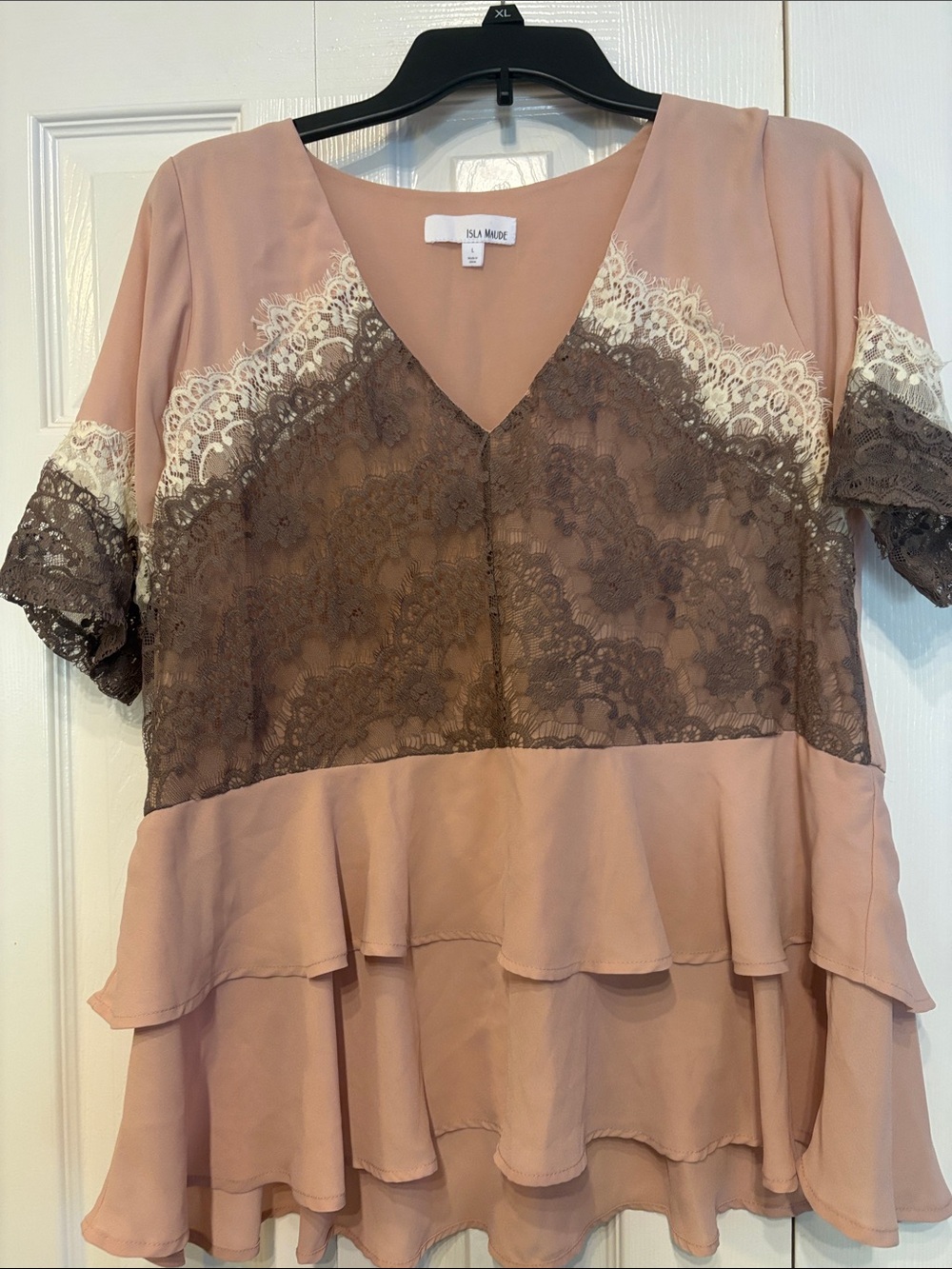 Isla Maude Women's Blush Pink Lace-Trim Peplum Top 780
